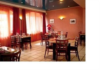 Citotel Hotel Le Commerce Severac-d'Aveyron Ngoại thất bức ảnh